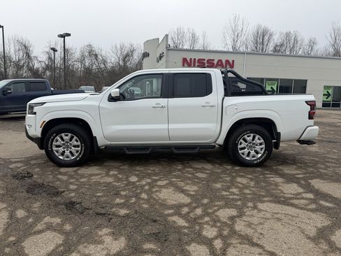 Used 2022 Nissan Frontier SV image 4