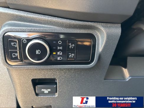 Used 2025 Ford Bronco Badlands image 15