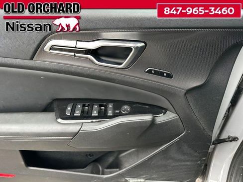 Used 2023 Kia Sportage SX image 7