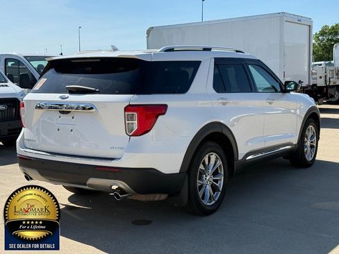 Used 2022 Ford Explorer Limited AWD/4WD image 5