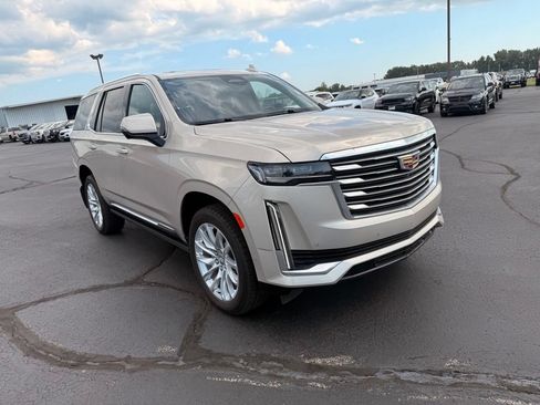Used 2023 Cadillac Escalade Premium Luxury Platinum AWD/4WD image 3