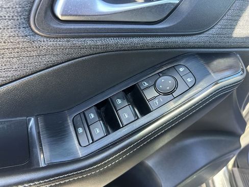 Used 2023 Nissan Rogue SV image 13