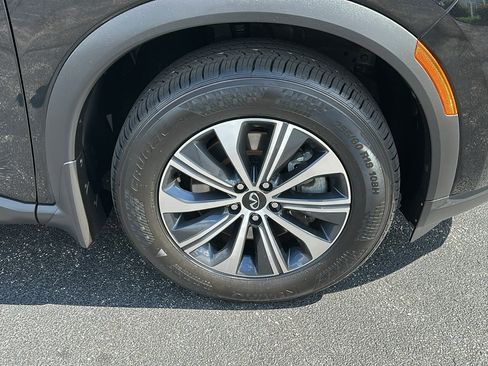 Certified 2024 INFINITI QX60 Pure image 8