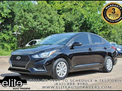 Used 2022 Hyundai Accent SE w/ Cargo Package