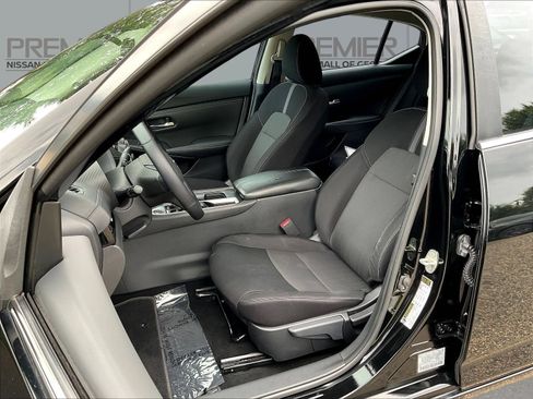 Certified 2020 Nissan Sentra SV FWD image 20