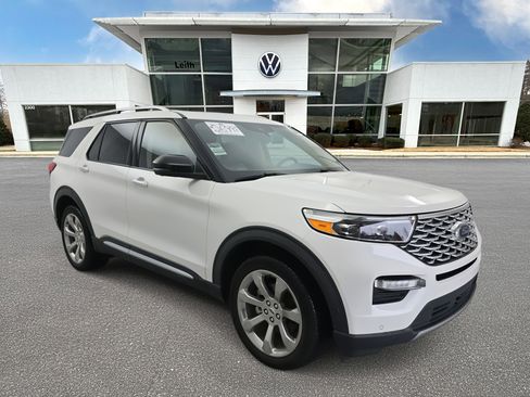 Used 2020 Ford Explorer Platinum w/ Premium Technology Package image 1