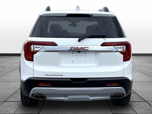 Used 2023 GMC Acadia SLE w/ Driver Convenience Package FWD image 4
