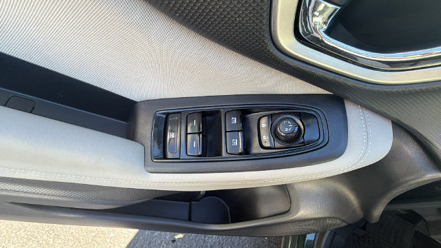 Used 2024 Subaru Forester Premium AWD/4WD image 16