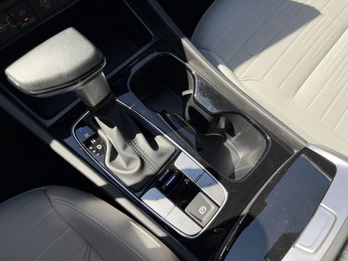 Certified 2025 Hyundai Santa Cruz SE AWD/4WD image 38
