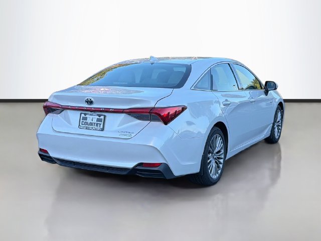 Used 2020 Toyota Avalon Limited w/ All Weather Liner Package FWD image 7
