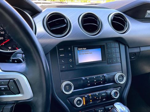 Used 2022 Ford Mustang GT image 6