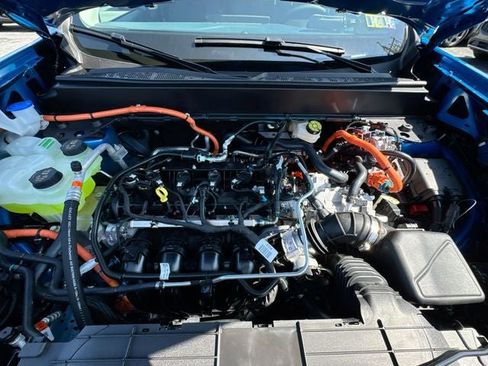 New 2025 Ford Maverick XL FWD image 24