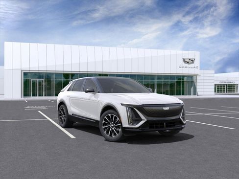 New 2025 Cadillac Lyriq Sport image 1