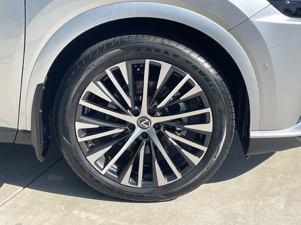 Used 2024 Lexus RX 350 Premium Plus w/ Convenience Package FWD image 8
