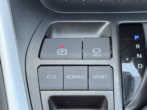 Used 2025 Toyota RAV4 LE FWD image 11