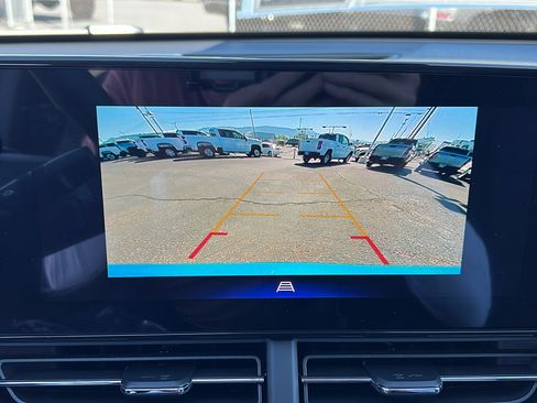 New 2026 Chevrolet Trax LT w/ LT Convenience Package image 23