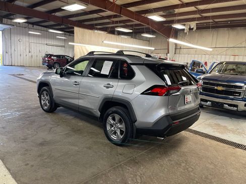 Used 2023 Toyota RAV4 XLE w/ Convenience Package AWD/4WD image 3