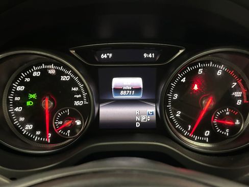 Used 2018 Mercedes-Benz CLA 250 4MATIC image 26