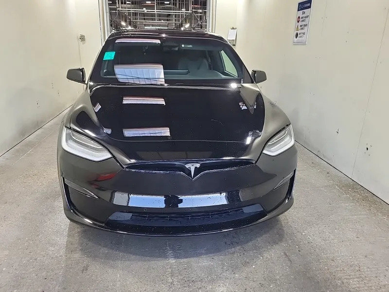 Used 2022 Tesla Model X Plaid AWD/4WD image 2