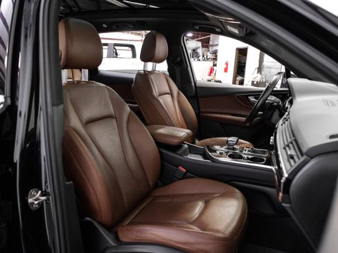 Used 2017 Audi Q7 3.0T Premium Plus image 30