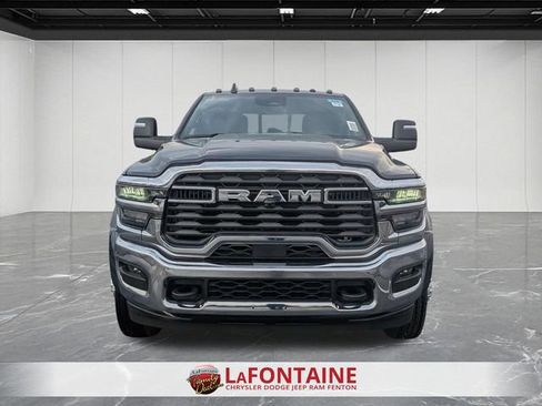 New 2026 RAM 5500 4x4 Crew Cab image 10