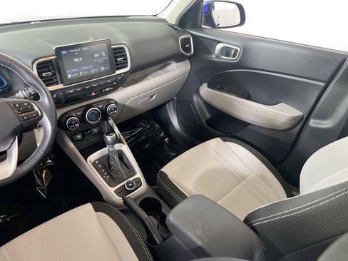 Used 2023 Hyundai Venue SEL FWD image 22