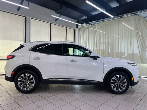 Used 2025 Buick Envision Preferred AWD/4WD image 2
