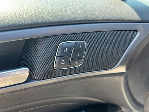 Used 2015 Ford Fusion Titanium FWD image 8