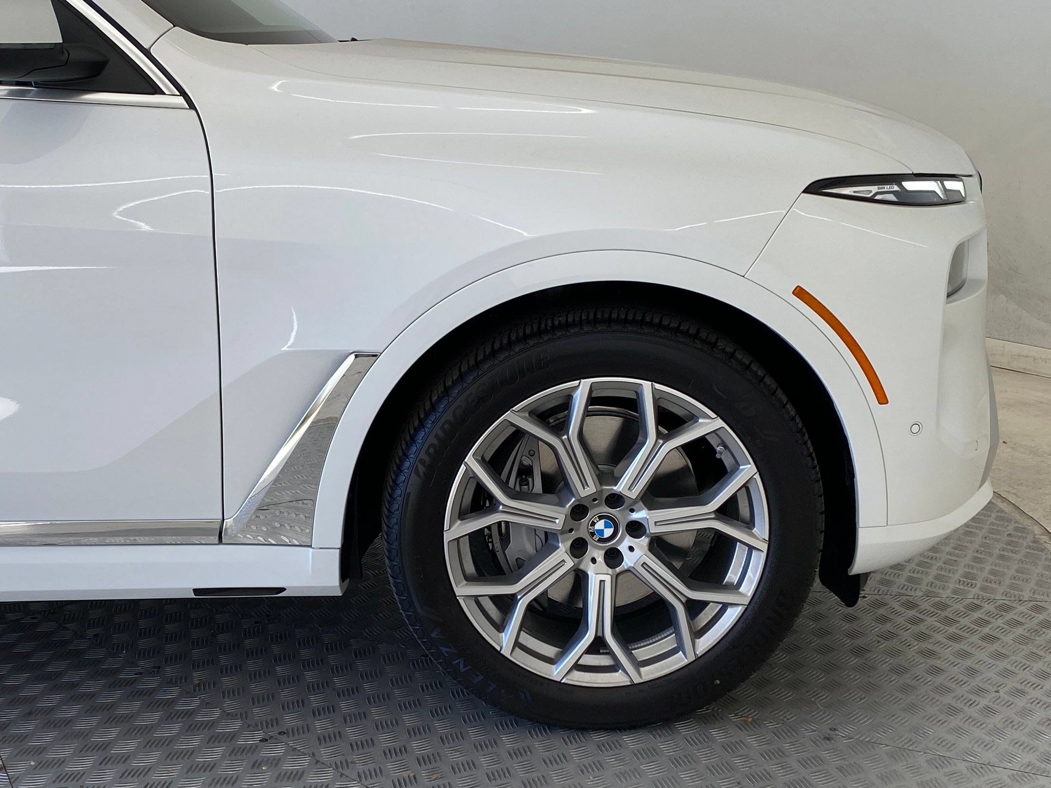 Used 2026 BMW X7 xDrive40i AWD/4WD image 12