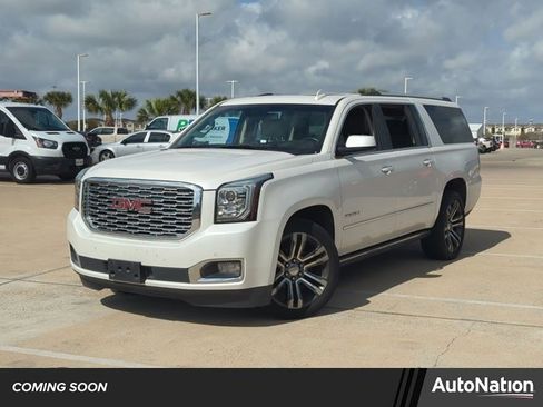 Used 2019 GMC Yukon XL Denali w/ Denali Ultimate Package image 1