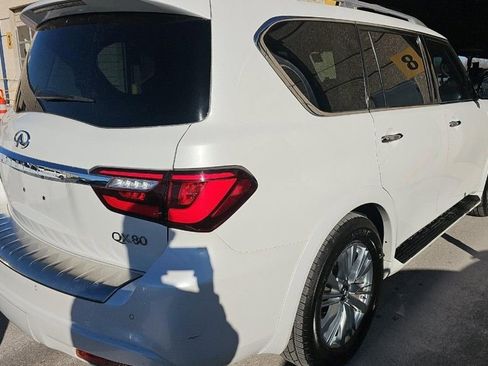 Used 2019 INFINITI QX80 Luxe w/ Cargo Package image 3