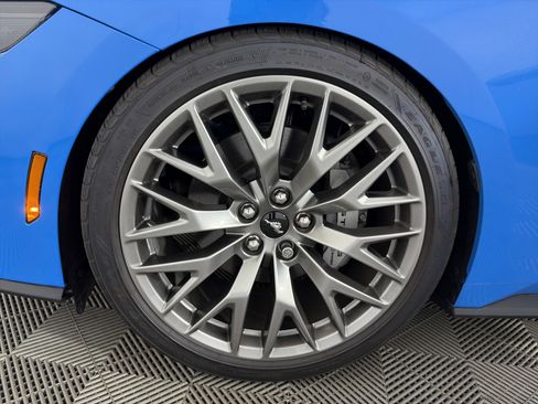 Used 2025 Ford Mustang GT Premium RWD image 12