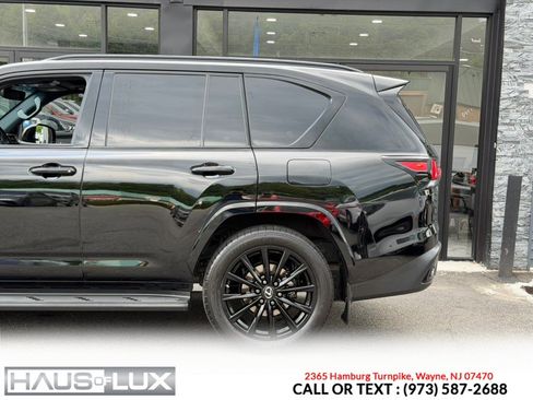 Used 2023 Lexus LX 600 F Sport w/ Accessory Package (Z1) AWD/4WD image 10