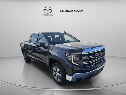 Used 2025 GMC Sierra 1500 SLT image 1