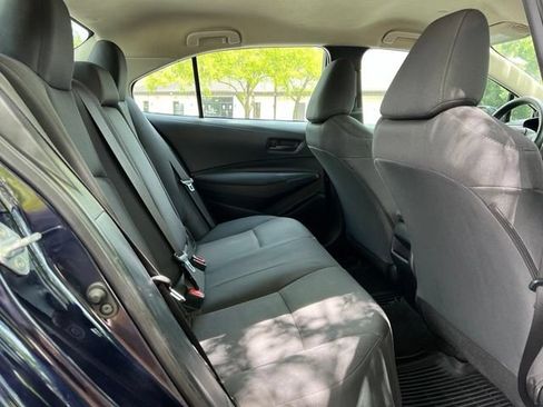 Used 2022 Toyota Corolla LE FWD image 19