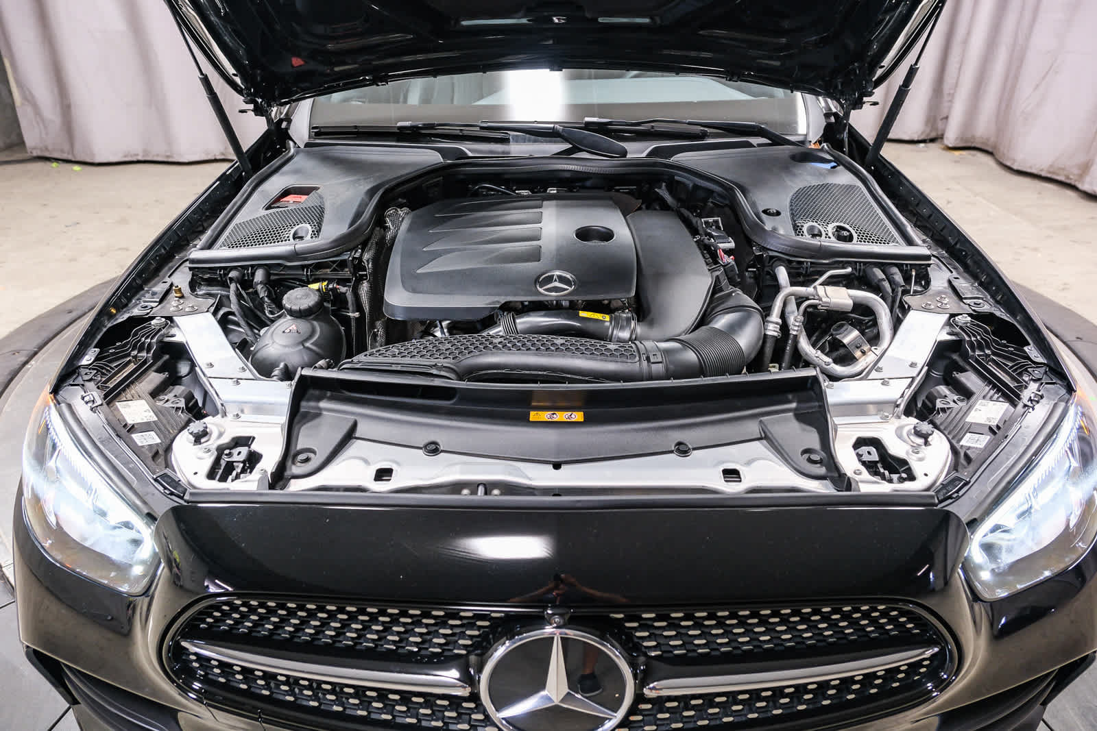 Certified 2023 Mercedes-Benz E 350 4MATIC Sedan image 33