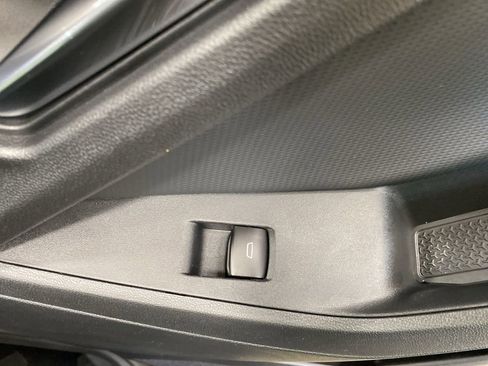 New 2026 Chevrolet Equinox LT w/ Convenience Package II image 22