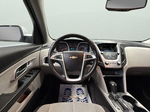 Used 2017 Chevrolet Equinox LT w/ Convenience Package image 11