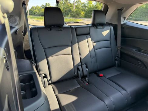 Used 2017 Honda Pilot Elite image 50