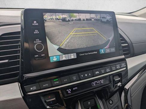 New 2026 Honda Odyssey Touring image 13