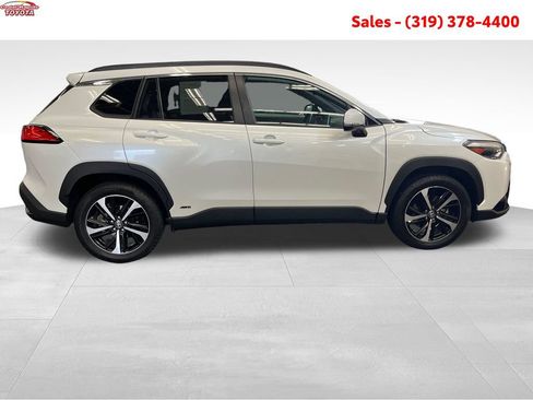 Certified 2023 Toyota Corolla Cross AWD Hybrid w/ Convenience Package image 10