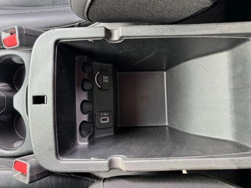 Used 2019 Jeep Cherokee Limited AWD/4WD image 18