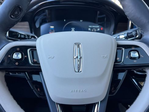 Used 2025 Lincoln Corsair Grand Touring w/ Equipment Group 301A image 24