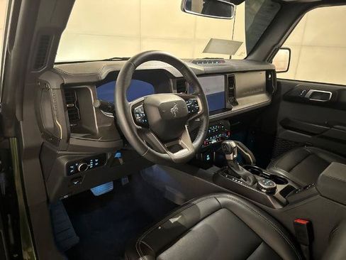 Certified 2025 Ford Bronco Badlands AWD/4WD image 4