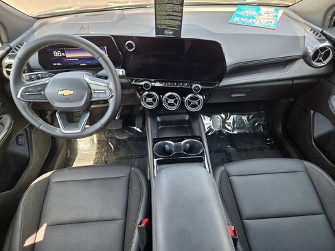 Used 2024 Chevrolet Blazer EV LT AWD/4WD image 9
