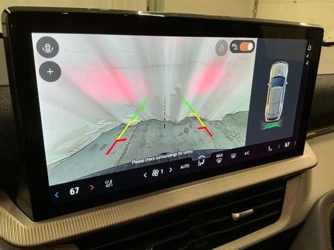 Used 2025 Ford Explorer Active w/ Active Comfort Package image 26