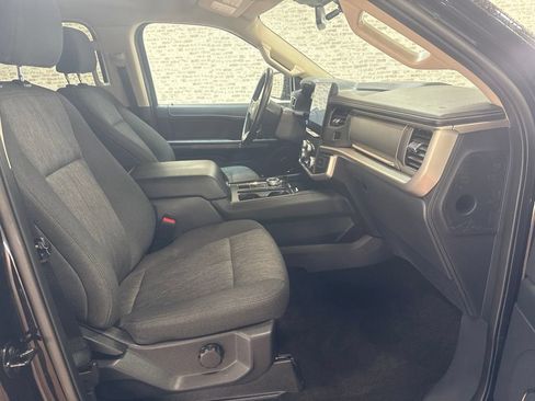 Used 2022 Ford Expedition XLT RWD image 11