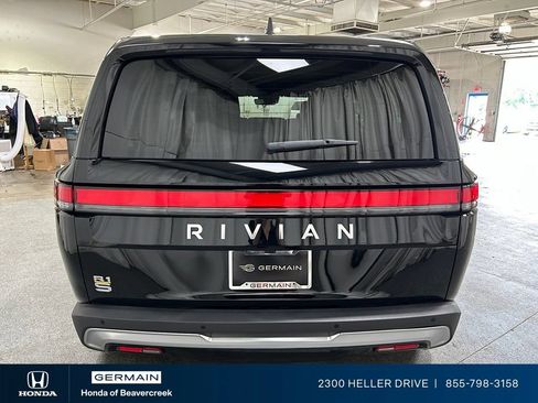 Used 2023 Rivian R1S Adventure AWD/4WD image 7