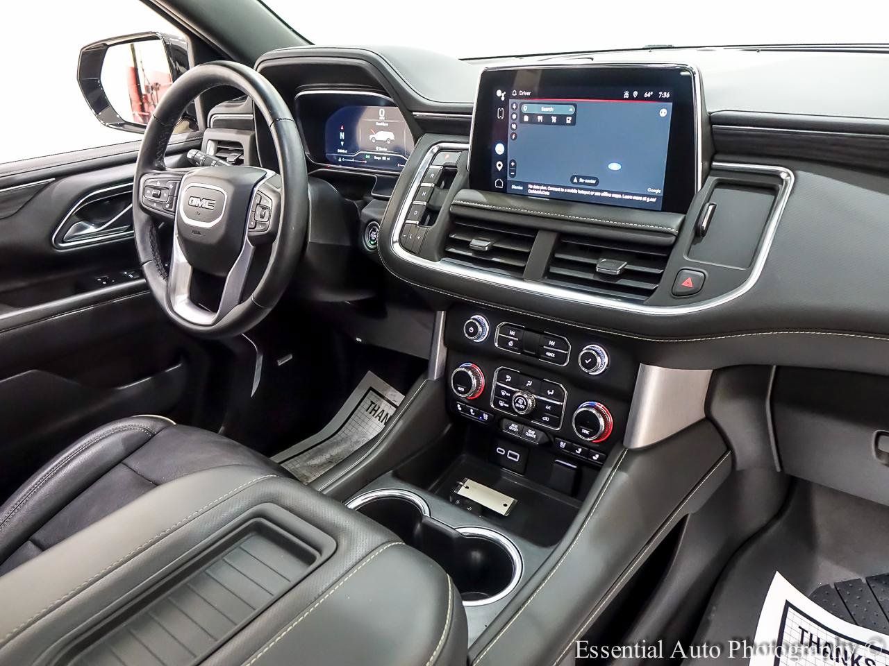 Used 2023 GMC Yukon SLT w/ SLT Luxury Package AWD/4WD image 33
