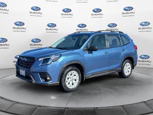 Used 2023 Subaru Forester AWD/4WD image 2
